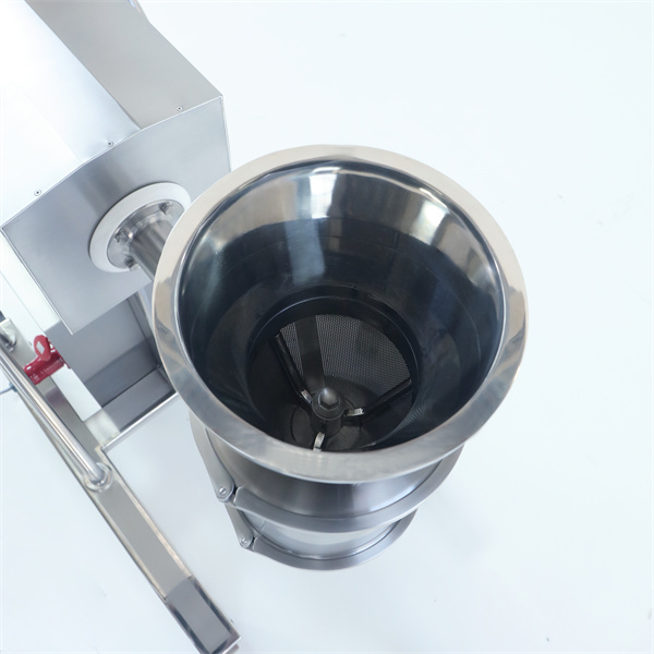 The Benefits of Custom-Made Drum Handling Equipment for Your Industry