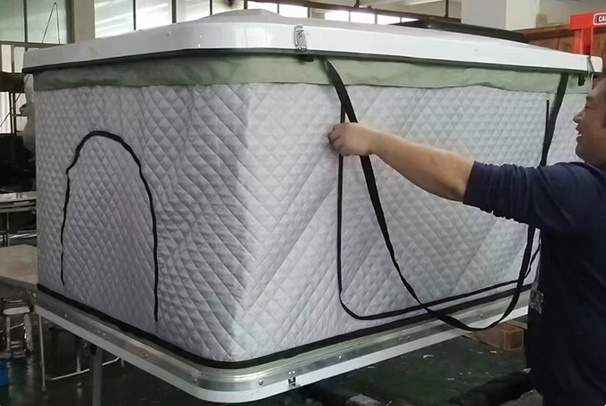 product jp dh 11 new style roof top tent aluminum hard shell triangle clamshell car rooftop tent-8