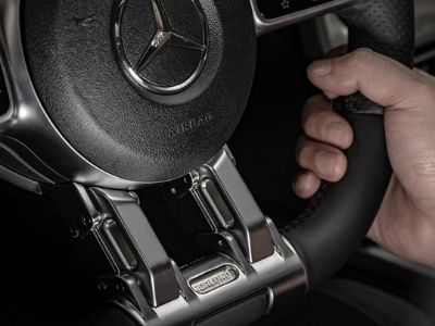 Кључни фактори у избору квалитетних добављача ауто-деле
