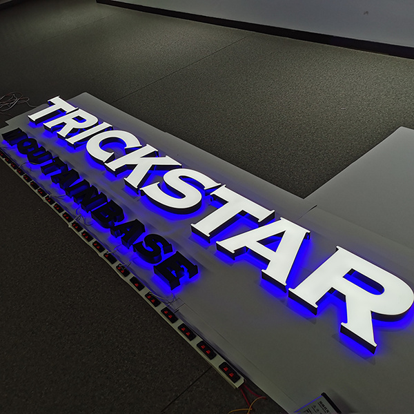 Create a Striking Impression with Front Lit Signs