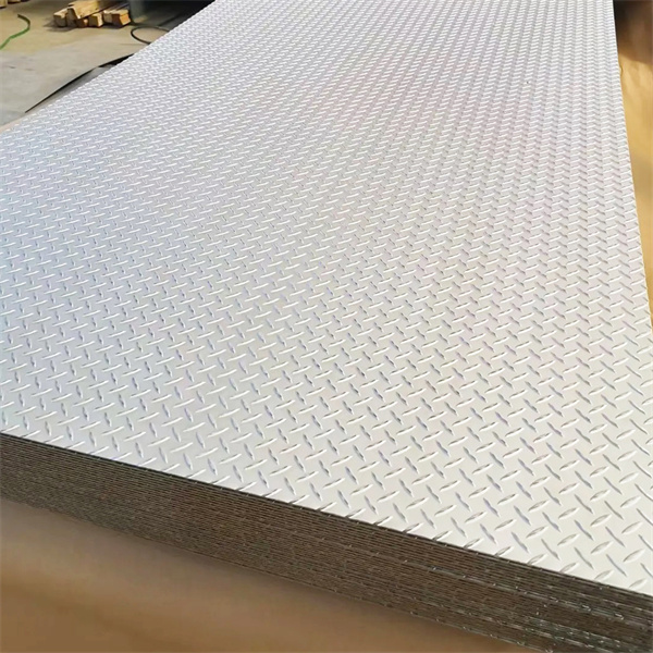 Safety of stainless steel chequer plate
