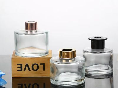 How to Package Skincare Gift Sets with Glass Containers