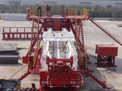 Минералдық барлау кезінде үлгілерді алу үшін негізгі тесік құрғақ қондырғысының дәлдігі неге маңызды?