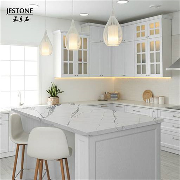 Por qué el cuarzo blanco gris es la opción popular para cocinas y baños modernos
