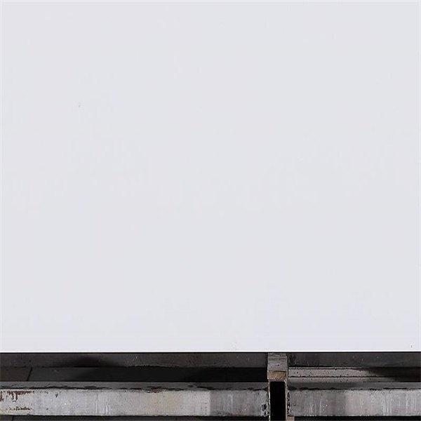 Verander jou huis met Iced White Quartz tafelblaaie