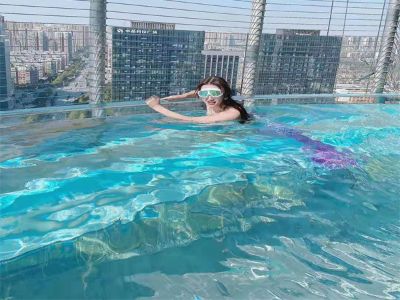 Collaborating with Architects: Tailored Acrylic Solutions for Bold Designs