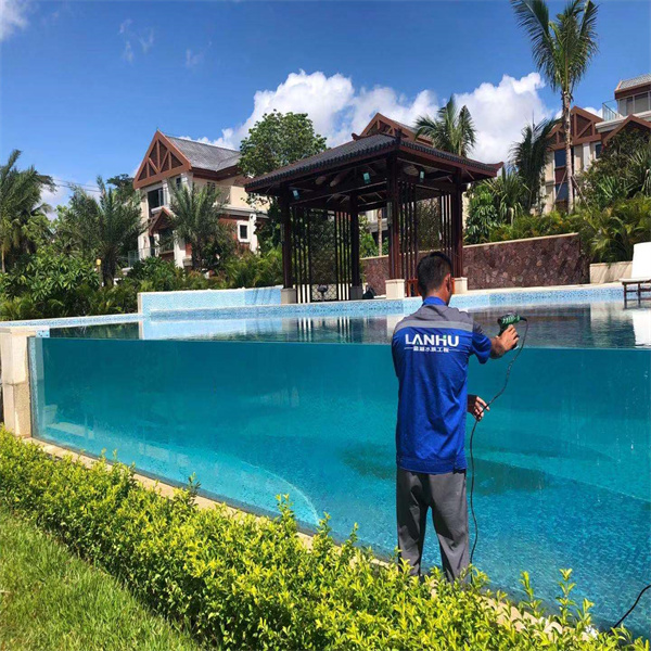 Constructores de Piscinas Comerciales Personalizables