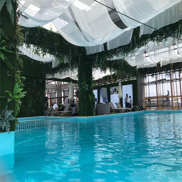 Enjoy Crystal Clear Views with Acrylic Pool Panels