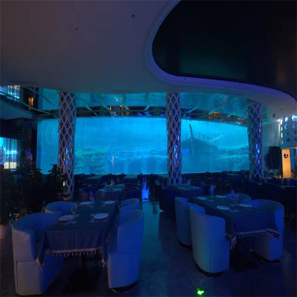 Ein Unterwasser-Restaurant bauen