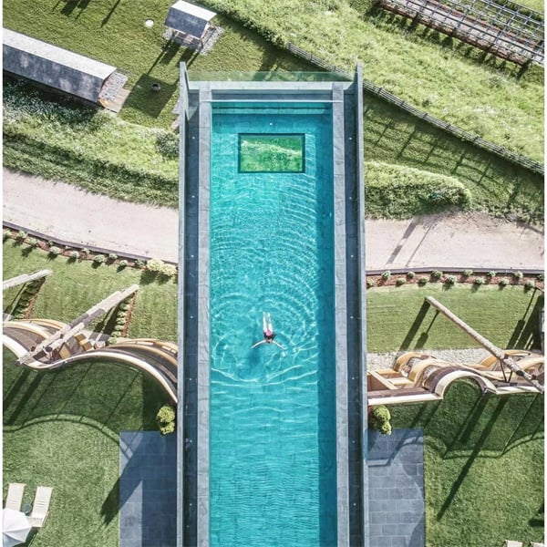 Tips for Saving Money on Acrylic Pool Windows