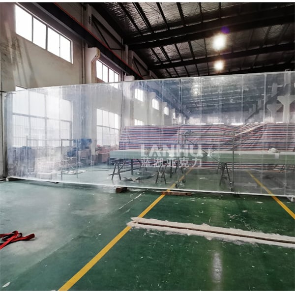 Una Mirada Detrás de Cámaras sobre la Construcción de un Acuario Masivo