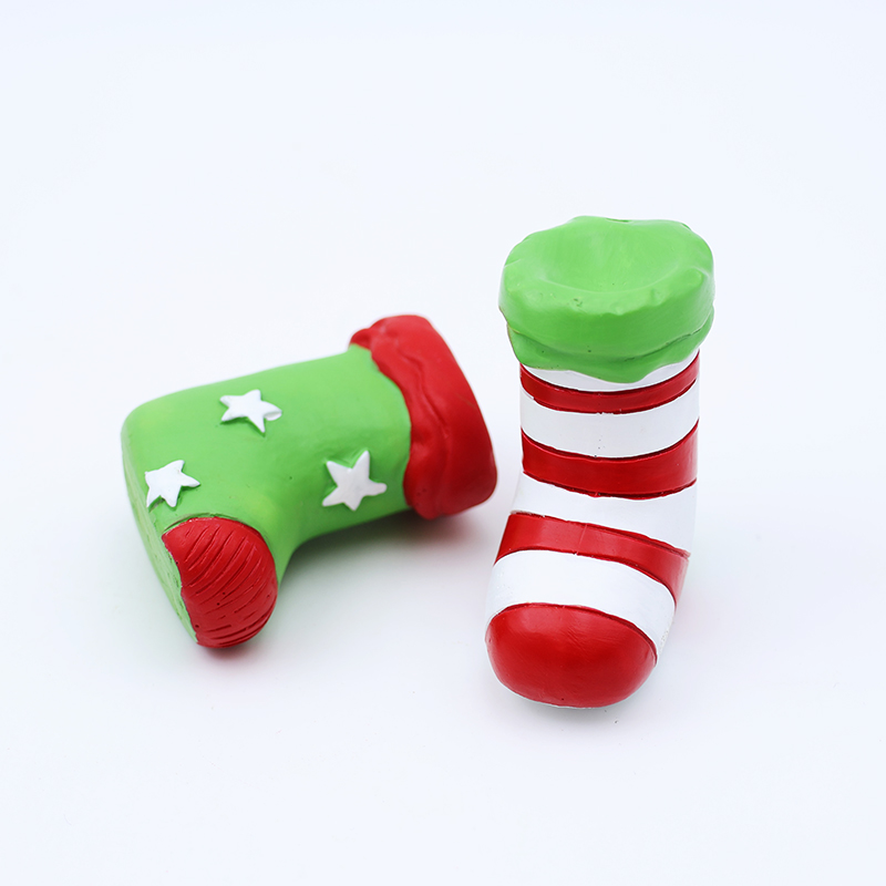 OEM Custom Christmas tree cute mini ornament supplier
