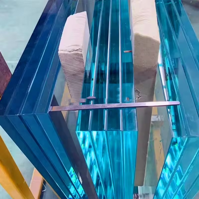 What to consider when purchasing clear float glass in bulk
