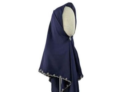 The History of Hijab Fabrics: Traditional vs. Modern Materials