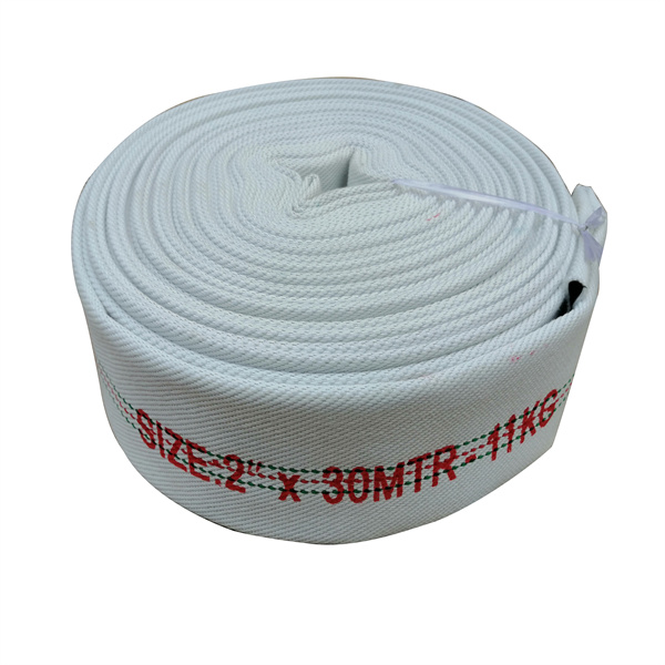 The canvas material makes this hose lightweight and easy to transport while still being strong and durable.