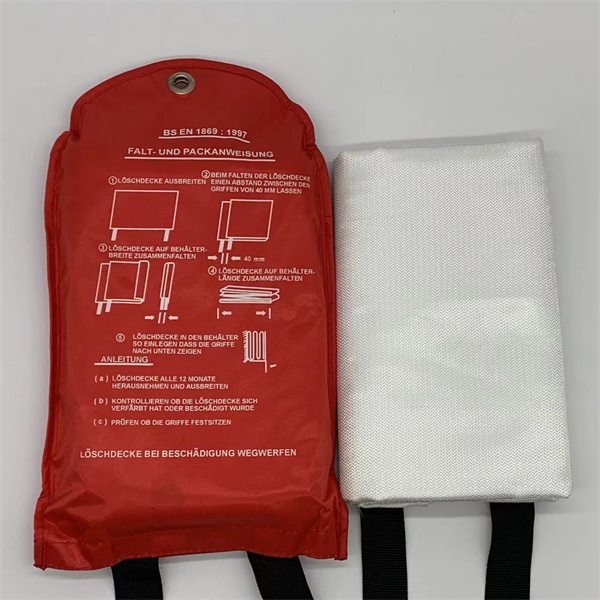 Ideal for kitchen fires and other small flare-ups