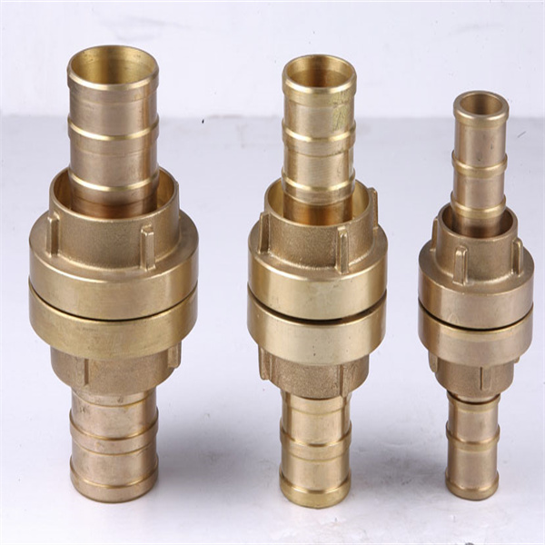 How to properly connect and secure couplings for reliable firefighting equipment? 