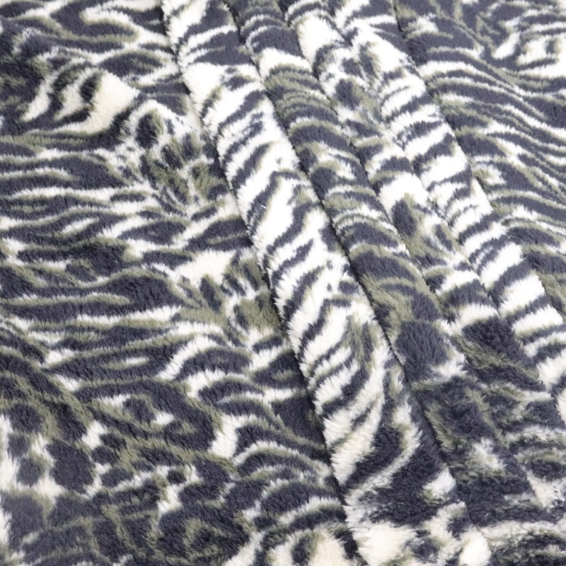 Leopard Print Sherpa Blanket  manufacture
