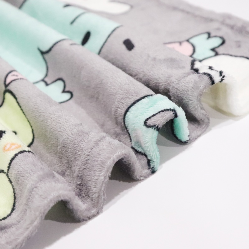 Rabbits Printing Single Layer Flannel Blanket supplier