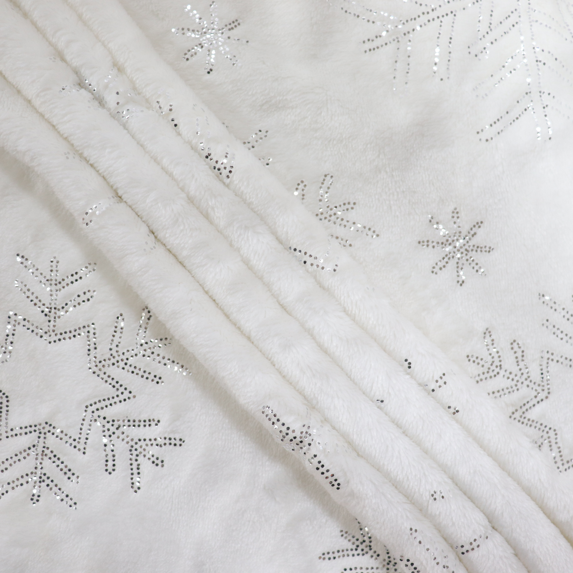 2024 Hot Sales Fleece French Terry Fleece Night Wear Flannel Fabric White details
