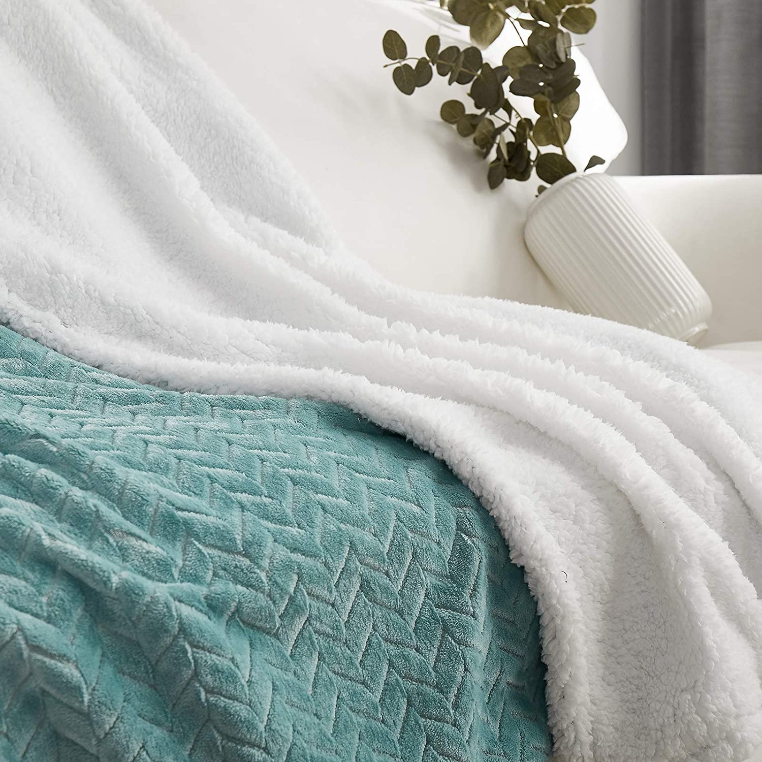 New Design Factory Direct Custom Pattern Printed Super Soft Flannel Fleece Throw Blanket Endless Jacquard Sherpa Blanket details