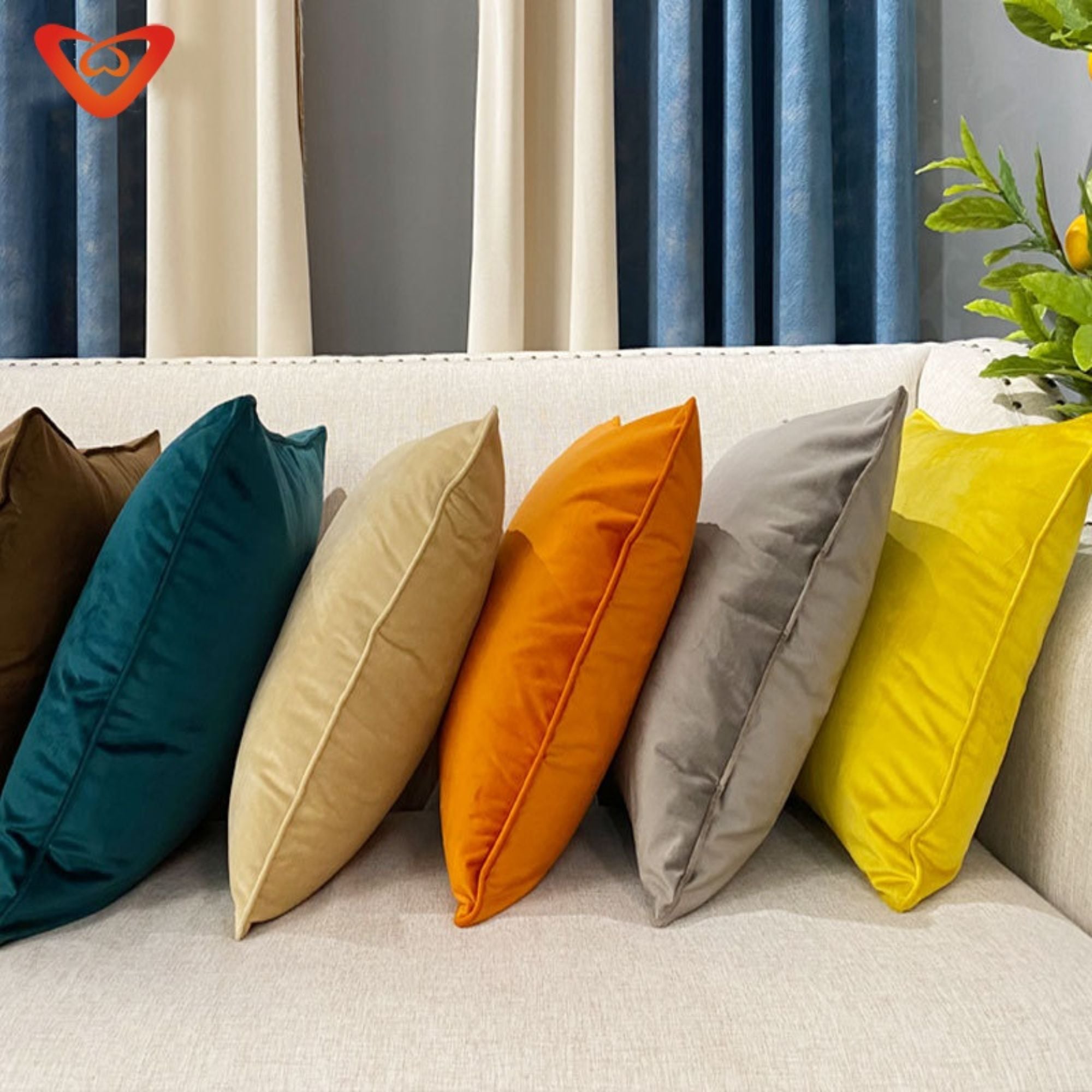  Holland Velvet Cushion Case With Solid Dyeing