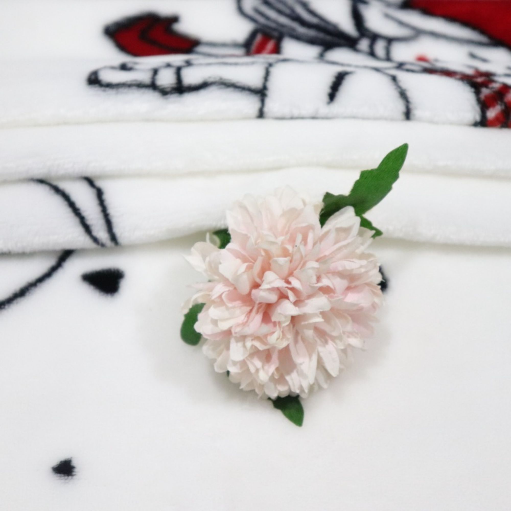  embroidered logo bulk travel blanket for chain supermarket travel section-1