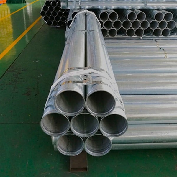 Easy to install and versatile threaded galvanized pipes for various projects