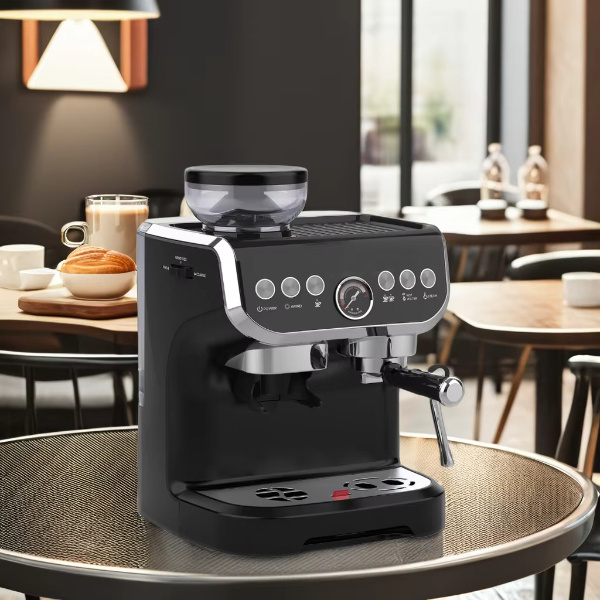 Expertly crafted espresso with precise grinding control