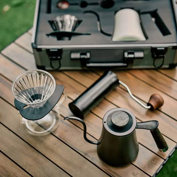 Enjoy the convenience of a complete coffee set at home
