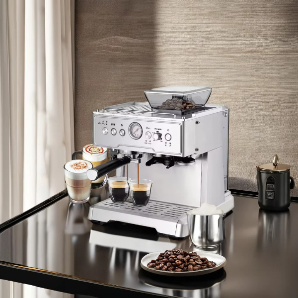 Say goodbye to pre-ground coffee and enjoy a superior cup with a coffee machine that grinds beans.