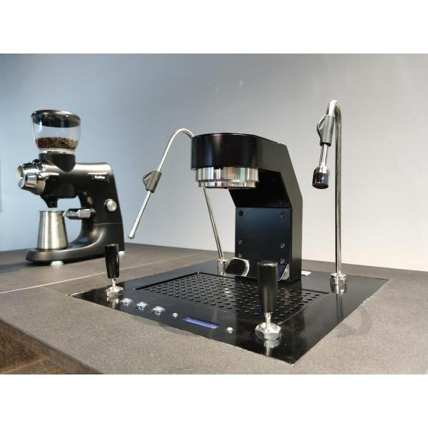 Customize Your Brews to Perfection with These Cafe-worthy Coffee Machines