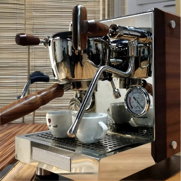 Master the Art of Espresso with a Semi-Automatic Machine at Your Fingertips