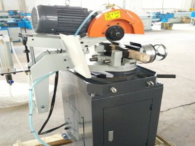 UFACTURING में ऑटोमैटिक बेंडिंग मशीन के उपयोग के प्रमुख फायदे