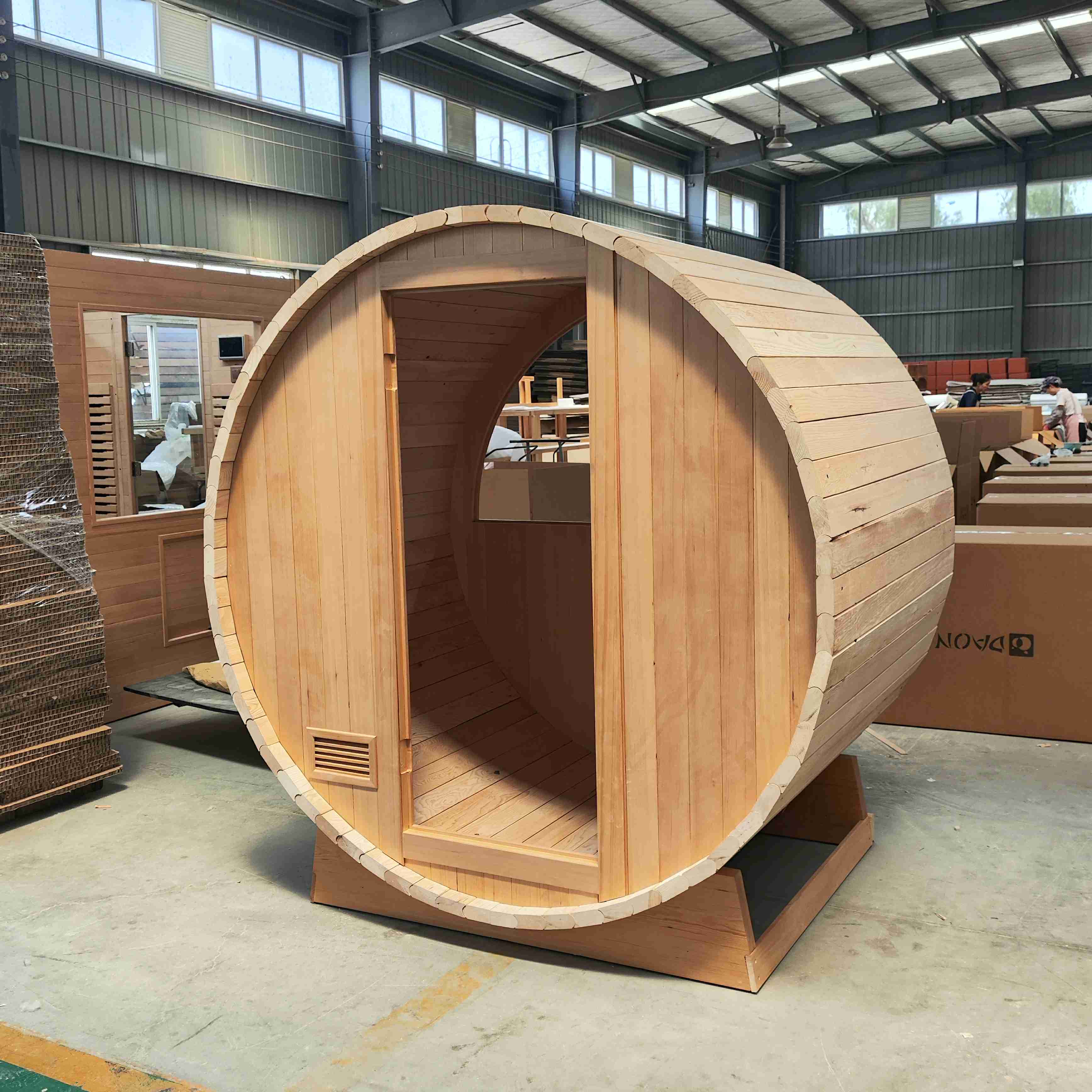Modern Outdoor Sauna Room Barrel Sauna Room Dry Steam Sauna  Harvia Stove details