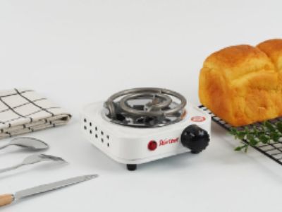 Are there any safety concerns when using a g coil hot plate?