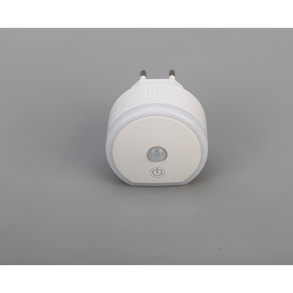 USB plug charging night light picture Enhanced USB-Powered Charging Night Light with Soft Glow