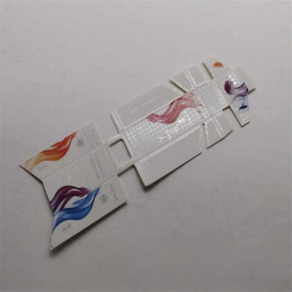 Latest trends in cigarette packaging for UK buyers