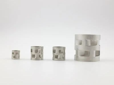 Random packings enable high-capacity operation in retrofit distillation columns