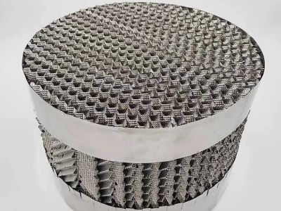 Structured packings support sharper fractionation for premium product yields