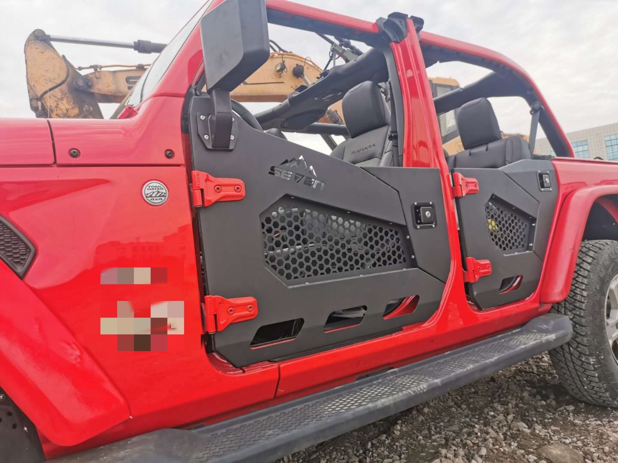 একটি ভারী-ডিউটি 2003 4Runner ছাদের রেক দিয়ে আপনার গিয়ার নিরাপদভাবে পরিবহন করুন