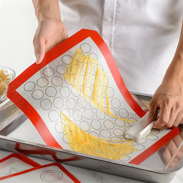 Experience Effortless Cookie Baking with Cookie Ma