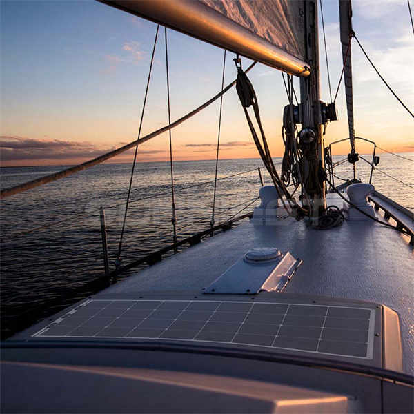Sustainable boating made easy with solar panels