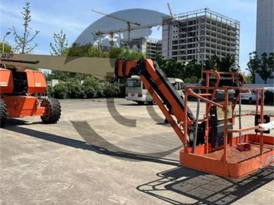 How to Choose the Right Boom Lift for Your Needs?