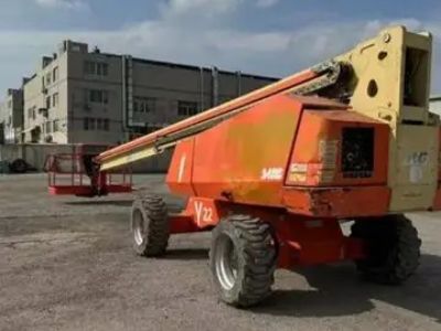 Top Considerations When You Boom Lift Rent for Exterior Painting