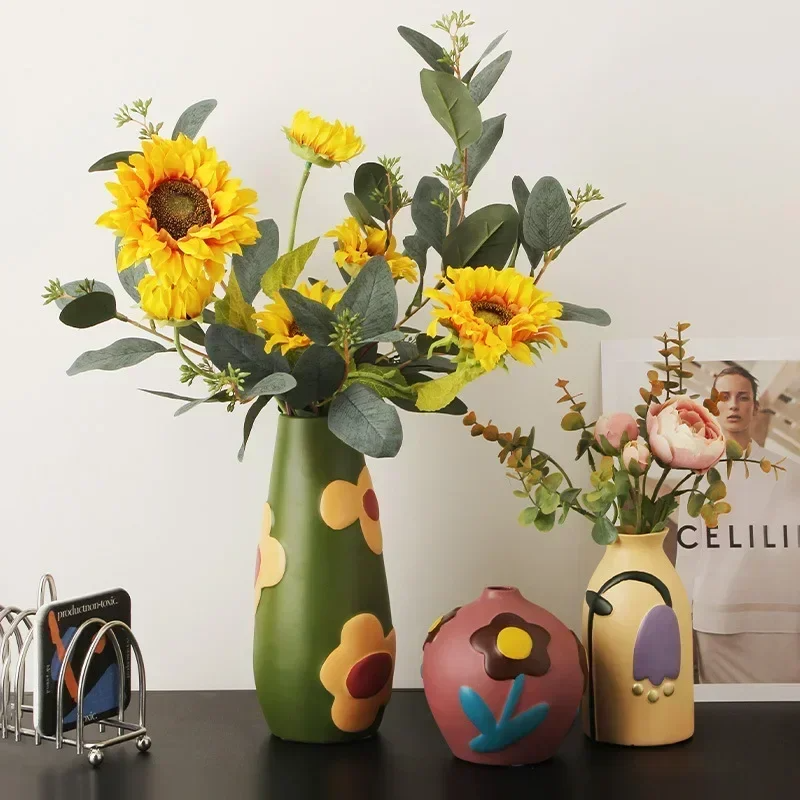 Custom Handmade Home Decor Ornament Nordic Modern Style Decorative Mo Landi Painted Ceramic Flower Vase factory