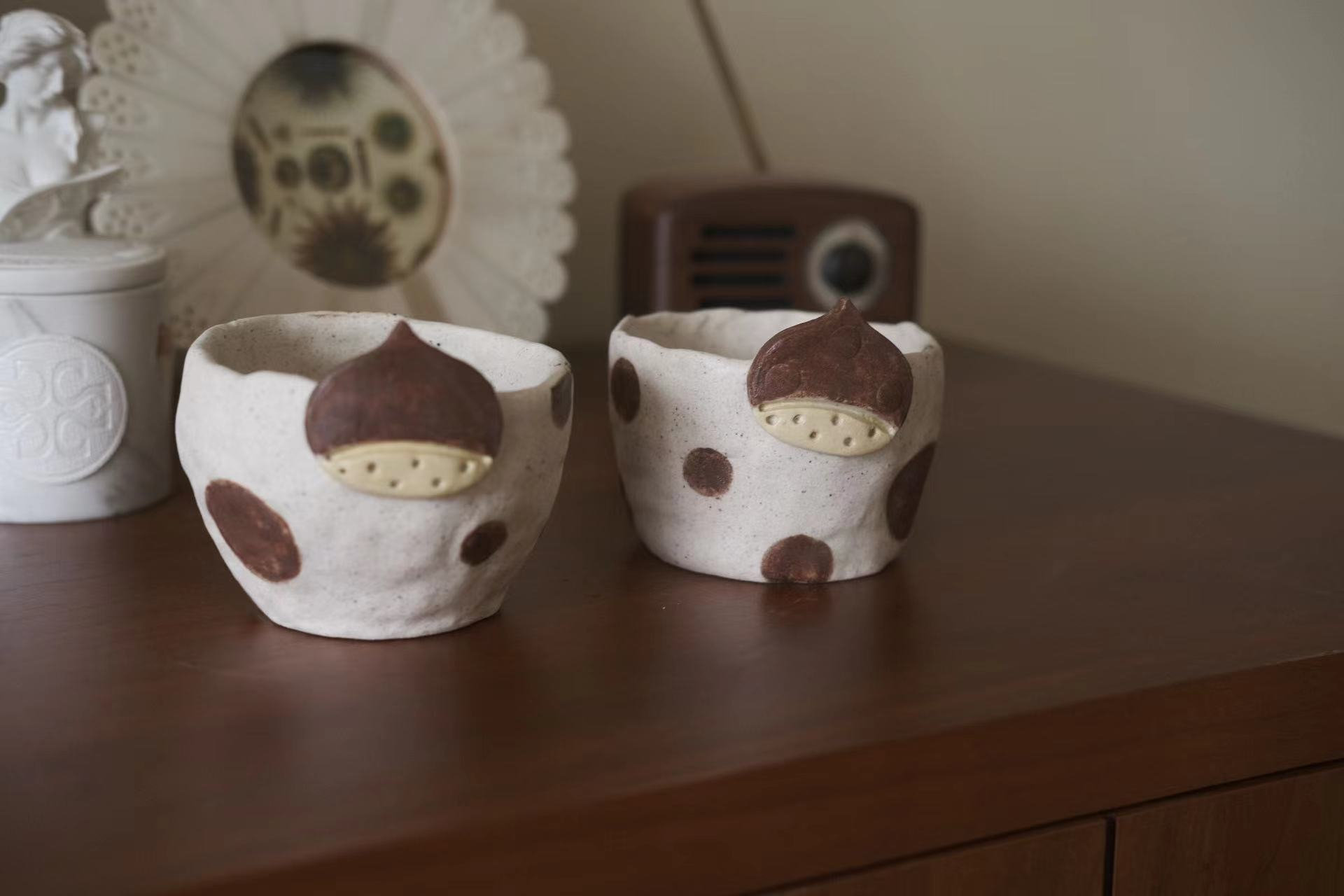 Wholesale Custom Artistic Drinkware Hand Pinched Unique Pottery Artisan Chestnut irregular Ceramic Coffee Mug manufacture