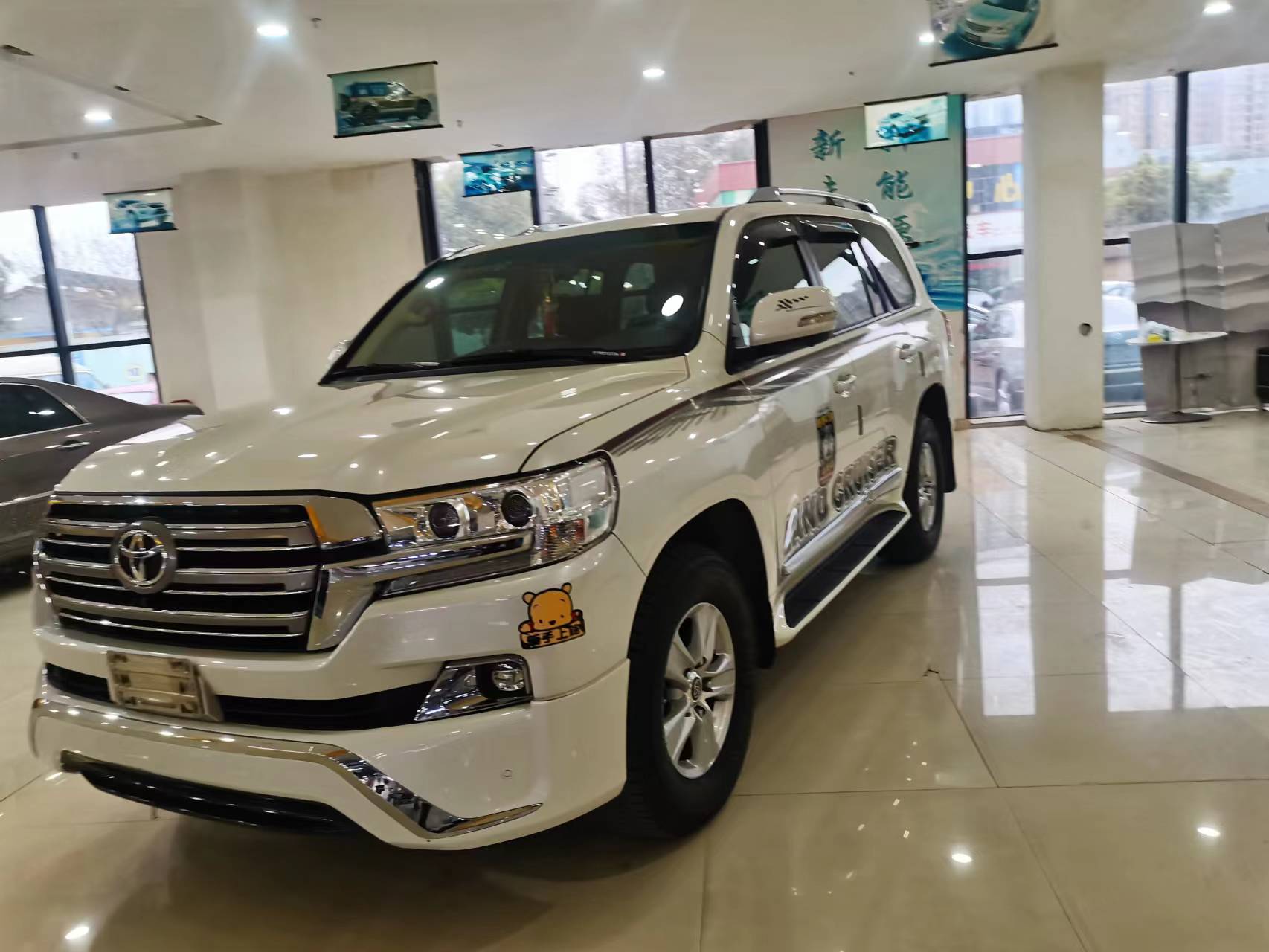 Great Standard LAND CRUISER GX-R V6 4.0L 5 Doors 8 Seats Used Car With Large Space factory