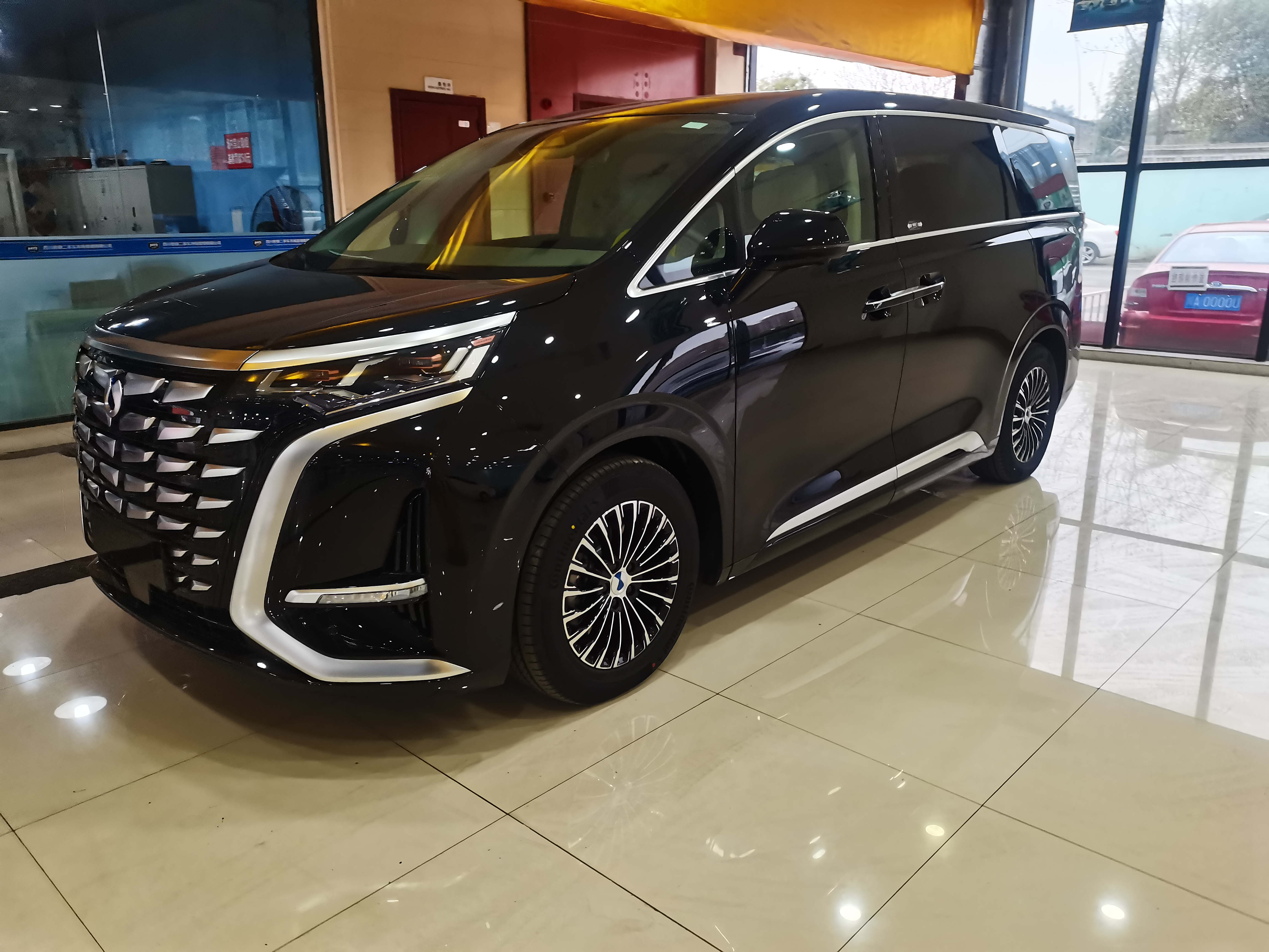 China Supplier Wholesale Denza D9 DM-i 1.1 Used MPV Car With Super Intelligent Interactive Cockpit supplier