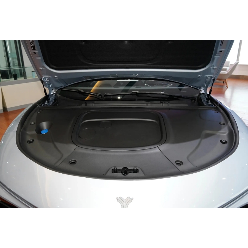 China Factory Good Quality Nezha S Sedan 4 Seats Electric Car New Energy Vehicle details